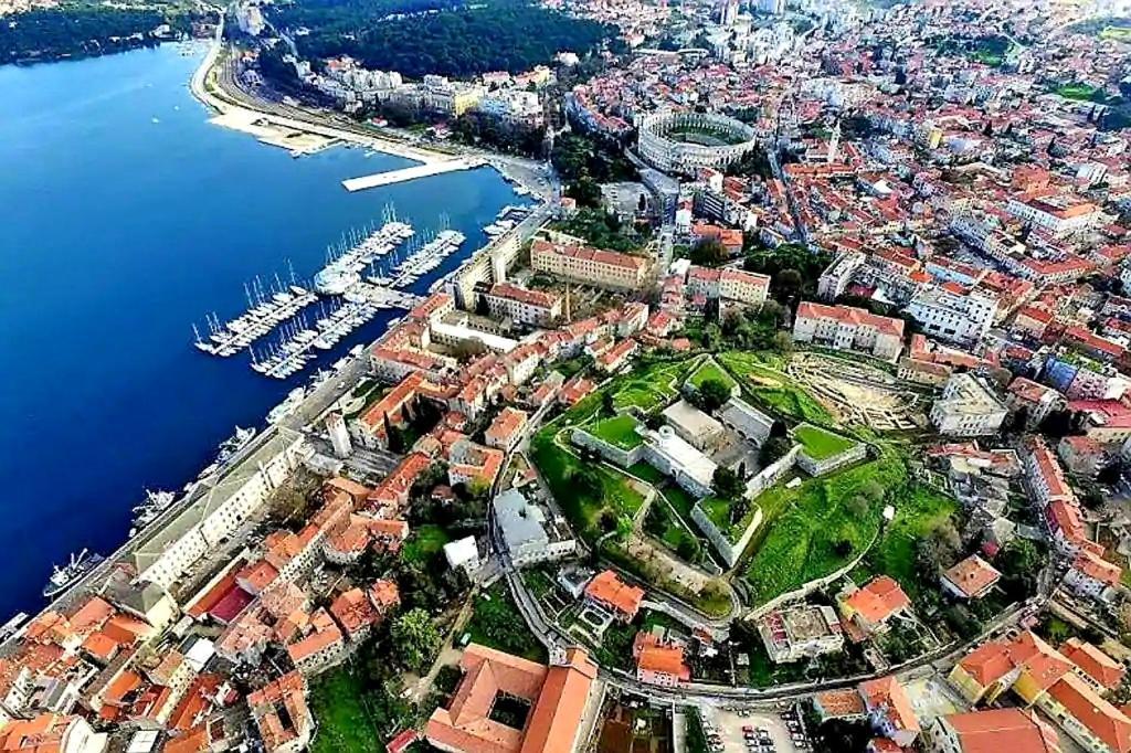 Apartment Mon Cheri-Located In A Quiet Neighbourhood Near Beaches Free Parking Pula Dış mekan fotoğraf