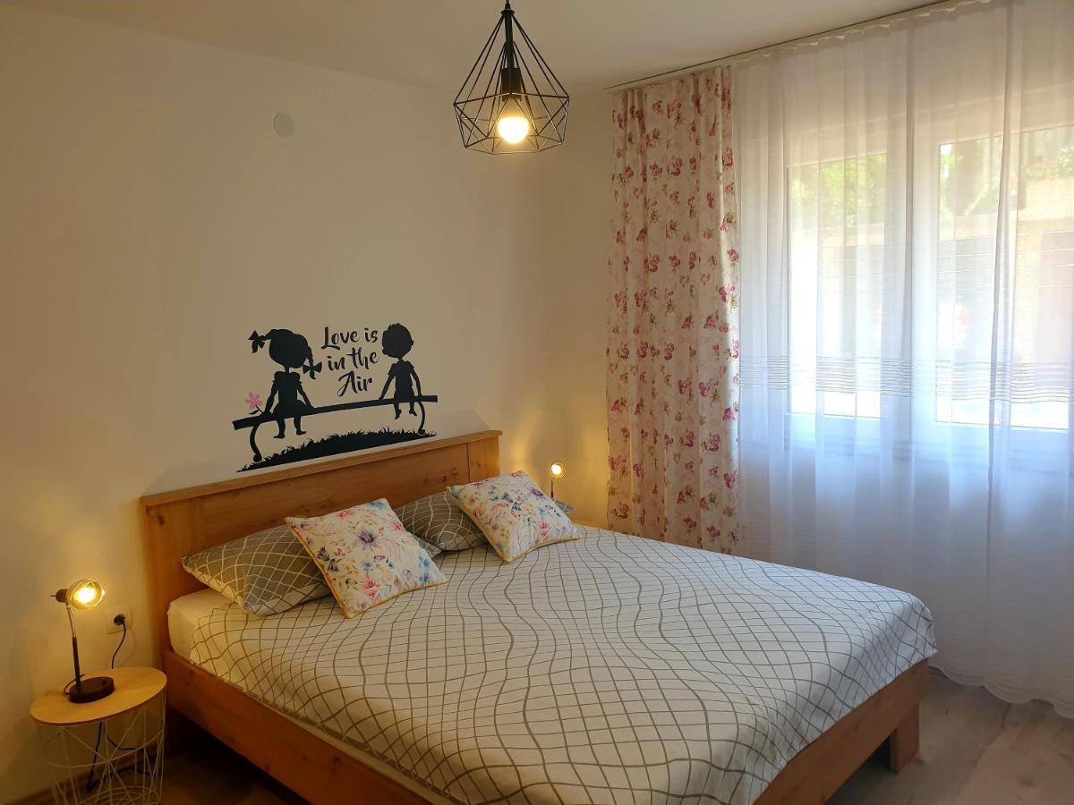 Apartment Mon Cheri-Located In A Quiet Neighbourhood Near Beaches Free Parking Pula Dış mekan fotoğraf